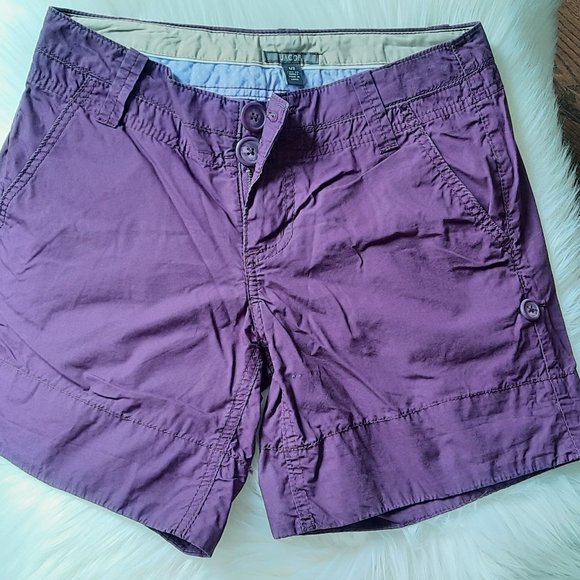 Jacob Shorts - Picture 3 of 4